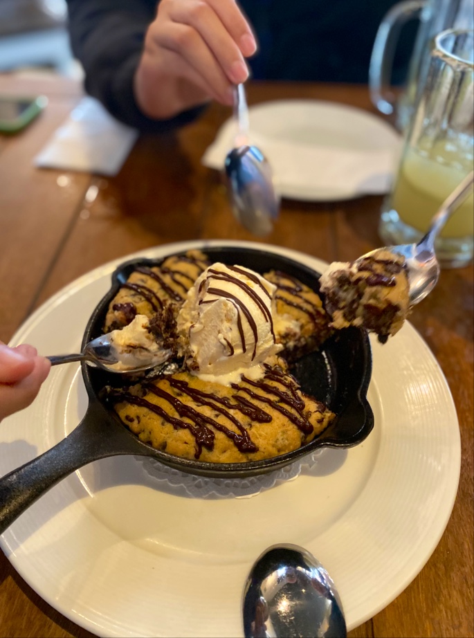 Oliver - Jockey Plaza-10