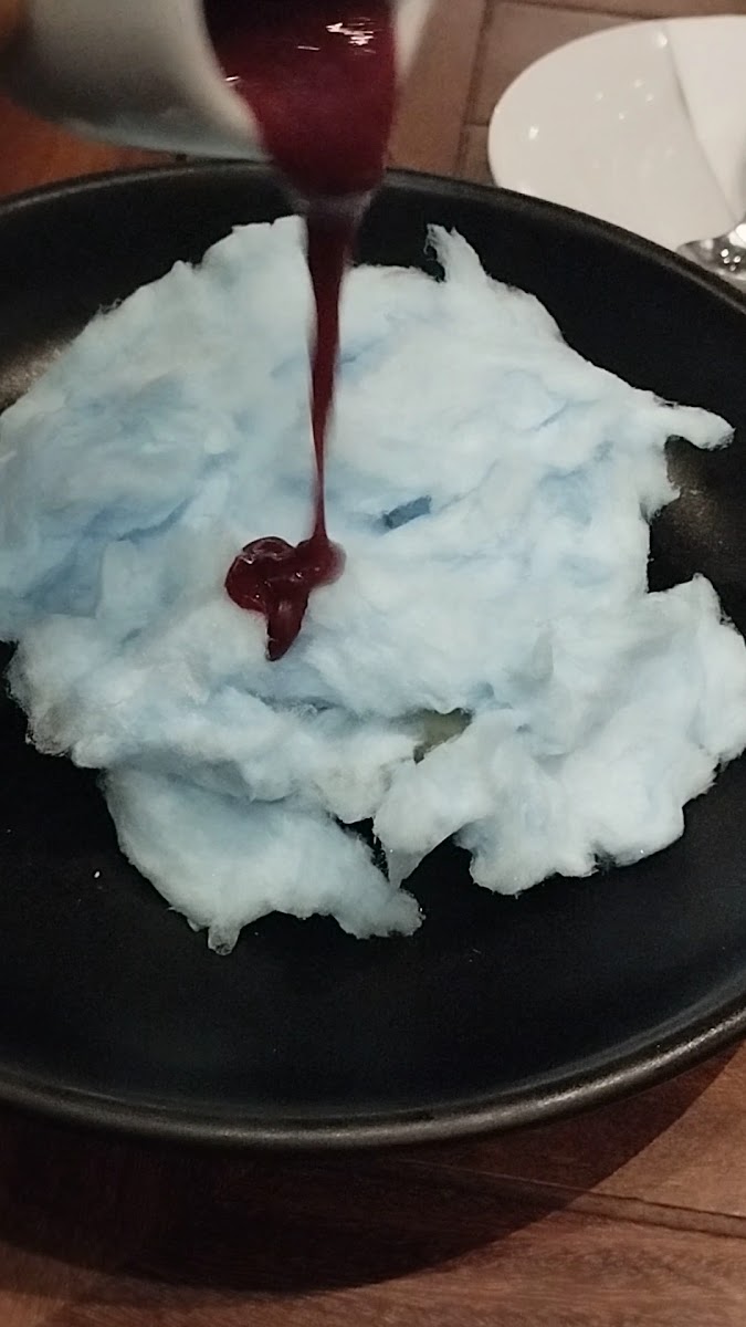 Oliver - Jockey Plaza-2