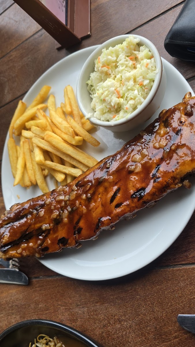 Oliver - Jockey Plaza-3