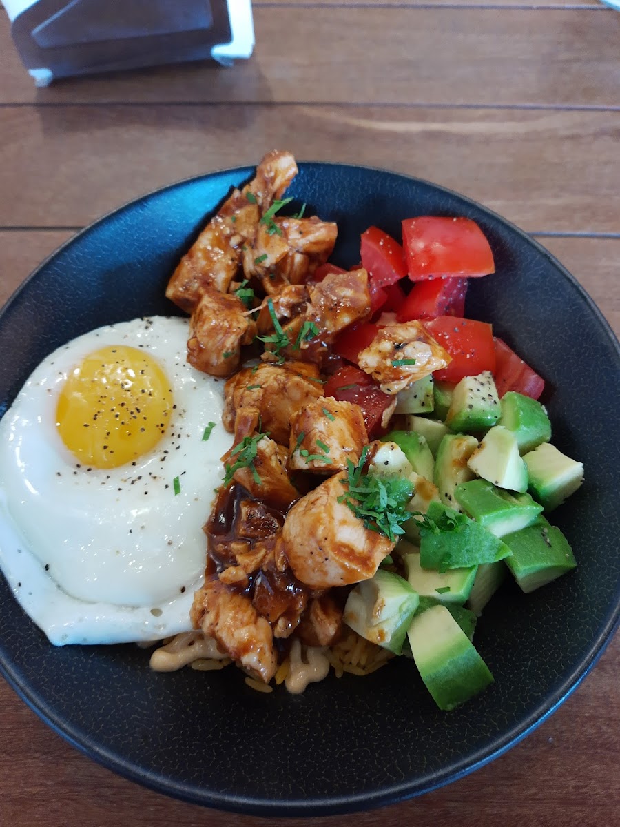 Oliver - Jockey Plaza-5